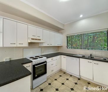 Spacious 5-Bedroom Residence in Prime St Lucia Location - Photo 5