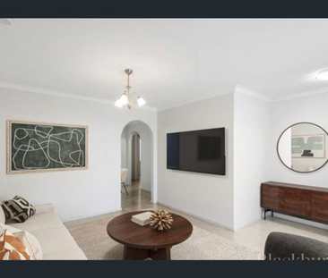CHARMING TWO BEDROOM VILLA IN THE HEART OF JOONDANNA - Photo 3