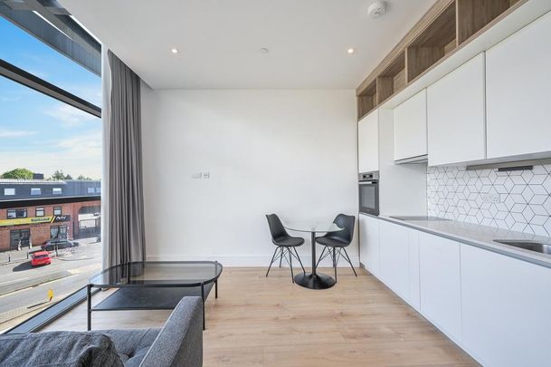 Studio to rent - Photo 1