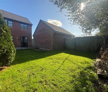 2 bedroom semi-detached house to rent - Photo 4