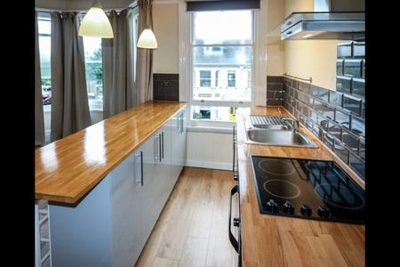2 Bed Flat, Compton Road, BN1 - Photo 5