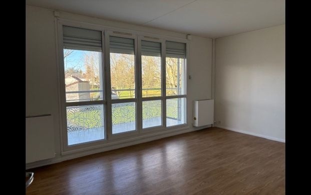 Location Appartement 4 pièces 77 m² La Châtre - Photo 1