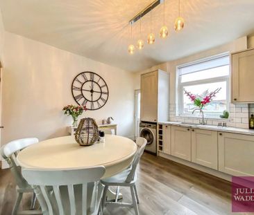 2 bedroom end of terrace house to rent - Photo 3