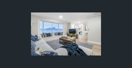 COASTAL LIVING AT ITS FINEST - Photo 2