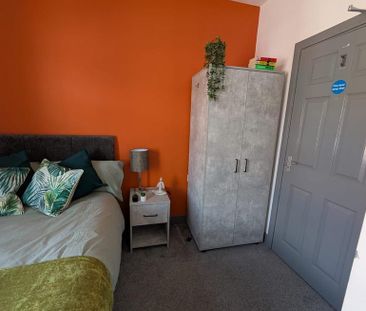 1 bedroom in a house share to rent - Photo 5