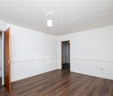 3 bedroom end of terrace house to rent - Photo 4