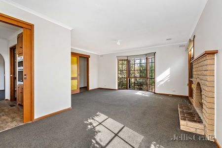 6 Winsam Grove, Wendouree - Photo 4