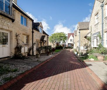A 2 Bedroom House in Prestbury Manor GL52 3NQ - Photo 4