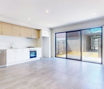 23 Goodenia Loop Cranbourne West VIC - Photo 5