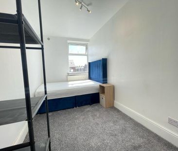 4 bedroom terraced house to rent - Photo 4