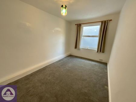 2 bedroom maisonette to rent - Photo 5