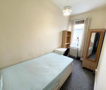 4 bedroom townhouse to rent - Photo 6