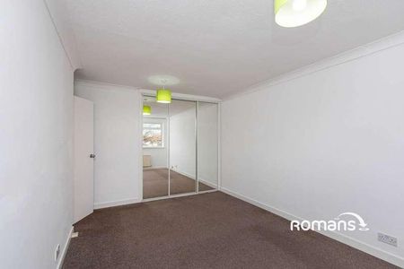 Fernhill Road, Farnborough, GU14 - Photo 3