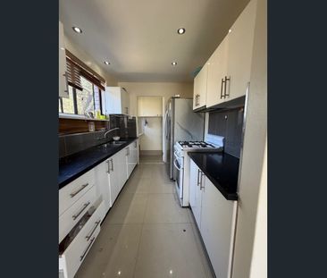 UNIT FOR RENT - CANLEY VALE CBD - Photo 6