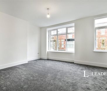 4 bedroom terraced house to rent - Photo 5