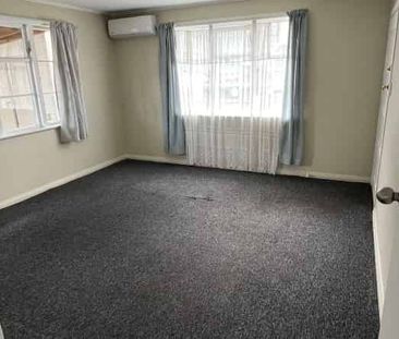 For Rent: Spacious 2-Bedroom House Papatoetoe - Photo 2