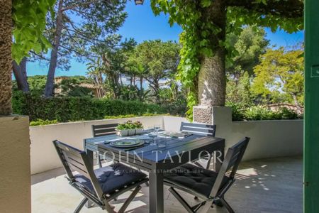 Cap d'Antibes | A pied des plages - Photo 3