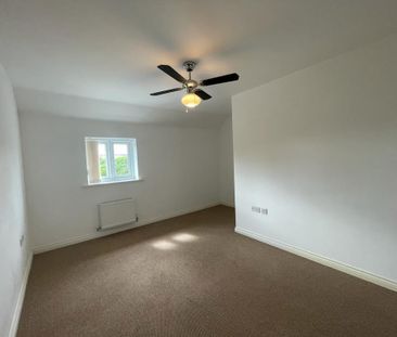 Far Dales Road, ILKESTON - Photo 4