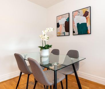 2 Bed Flat, Warren House, W14 - Photo 1