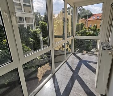 Großzügige 2-Zimmer-Wohnung mit Wintergarten in Dresden-Laubegast! - Photo 2