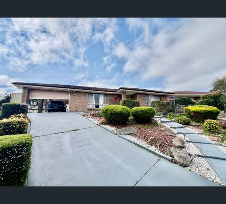 7 Anita Ct, Aberfoyle Park, SA 5159 - Photo 3