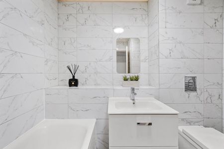 1 bedroom in a house share to rent - Photo 5