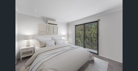 Boutique Three Bedroom ,Three Bathroom Unit in Bushland Setting with Complex Pool - Photo 4