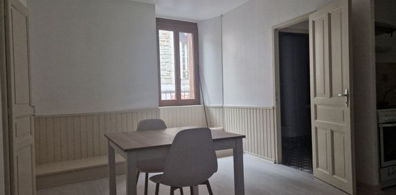 Location Appartement 2 pièces 33m² ST CHELY D APCHER 48200 - Photo 2