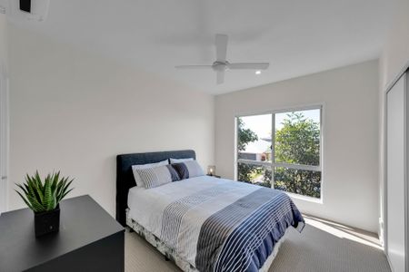 Modern Living in the Hearth of Mango Hill - Photo 4