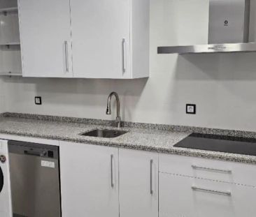 Piso de alquiler en Calle Matilde Tagle Ortiz, 26, Avenida Elvas - Foto 1