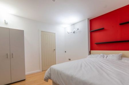 Room in a Shared Flat, Greenwich, SE10 - Photo 3