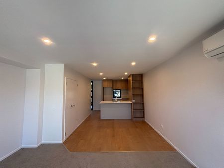 2/86 Holly Road, St Albans, NZ 8014 - Photo 5