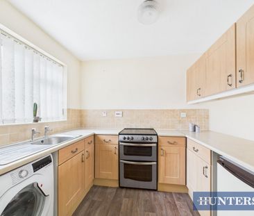 1 bedroom Flat To Let - Photo 4