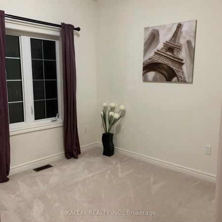 Condo Townhouse For Lease | N9259574 - Photo 2