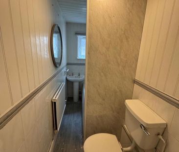 3 bedroom terraced house to rent - Photo 6