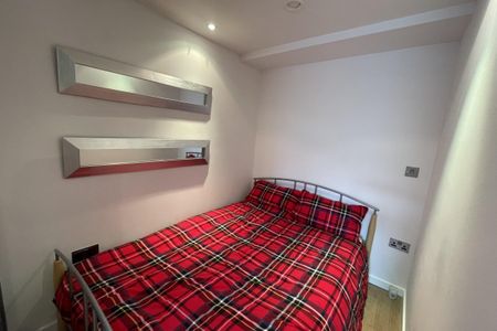 Wellington Street - Photo 4