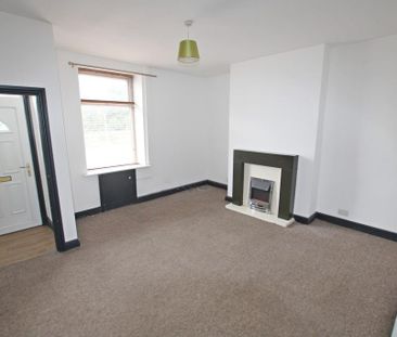 3 bedroom end of terrace house to rent - Photo 1