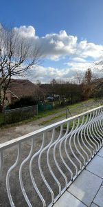 Location Maison 5 pièces 134m² CRECHES SUR SAONE 71680 - Photo 3