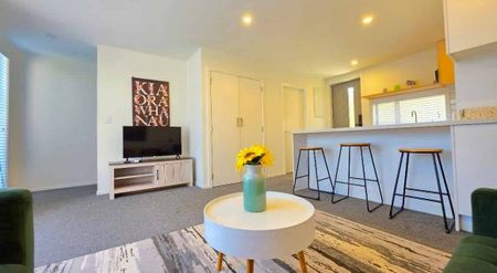 Modern Two Bed Home - Photo 3