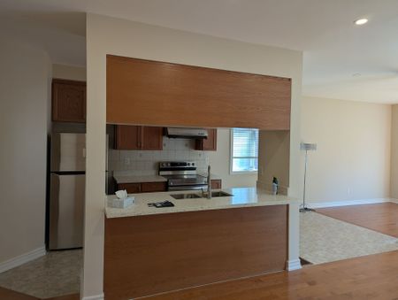 For Lease - 3102 Cabano Crescent, Mississauga, Ontario - Photo 2