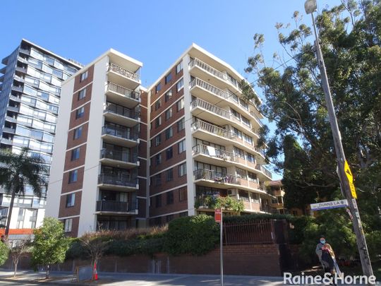 21/2-8 Park Avenue, Burwood, NSW 2134 - Photo 1