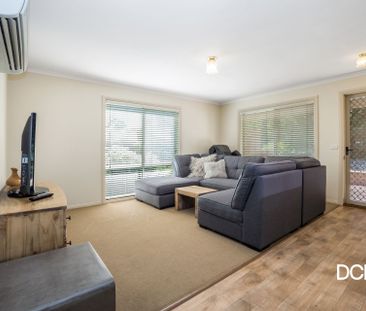 1/6 Edwards Road Kennington VIC - Photo 1