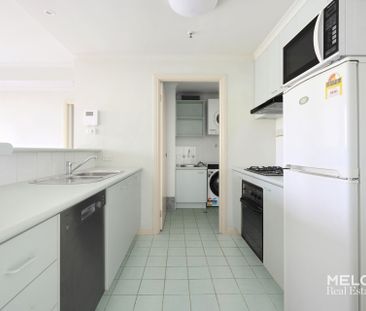 SPACIOUS SANCTUARY AT SOUTHBANK TOWER - WHITEGOODS ONLY - Photo 3