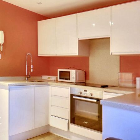 1 bedroom apartment to rent - Photo 4