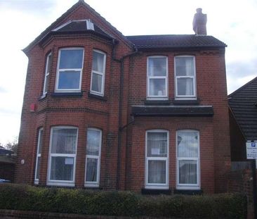 Cambridge Road, Southampton, SO14 - Photo 1