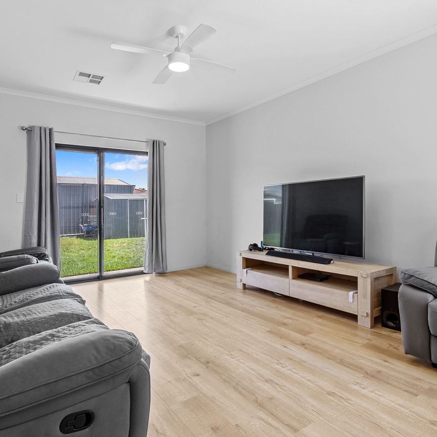 Your Gateway to the Barossa! - Photo 1