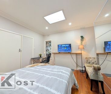 Blackburn South - Photo 3