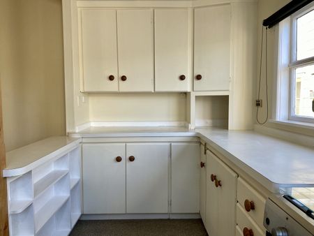 9A Ross Street, Kilbirnie - Photo 5