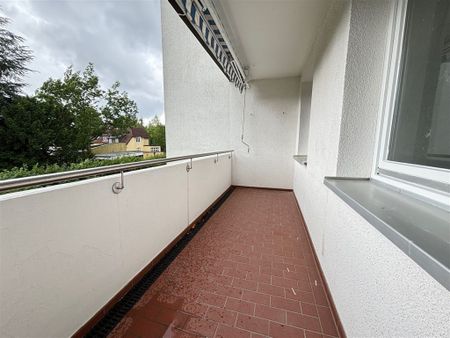 Modernisierte/renovierte 4- Zimmer-Wohnung mit Balkon in Neumünster-Brachenfeld! - Foto 3