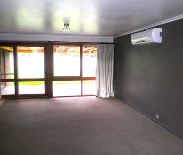 3-BEDROOM HOME IN PRIME LOCATION – WALK TO KNOX CITY SHOPPING CENTRE! - Photo 4